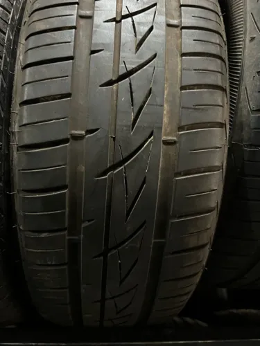 Pneu 195/55/15 Firestone 77 % vida