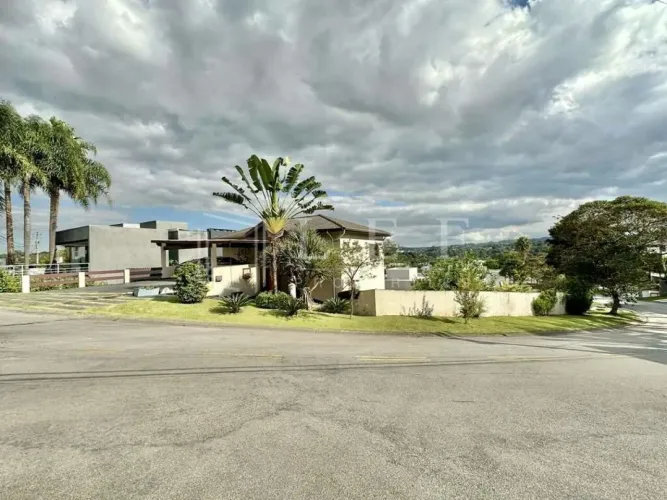 Casa em Condomínio - Carapicuíba