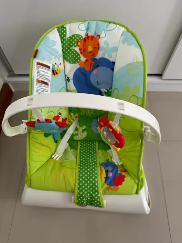 Cadeira de balanço para bebê Fisher-Price verde