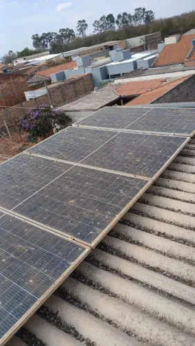 Energia solar limpeza e instalação