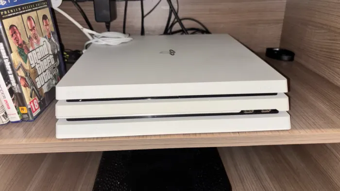 PlayStation 4 Pro 1TB