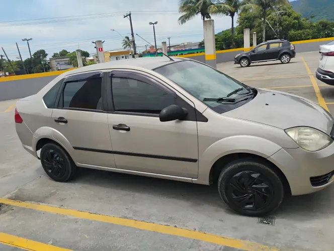 Ford Fiesta Sed. Personnalite 1.0 8V 4P 2005