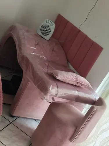Vende-se maca luxo rosa forquilinhas