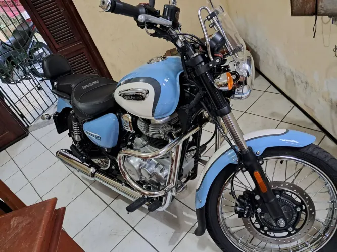 Royal Enfield Meteor 350 - Único dono | Baixa km | Estado de Zero
