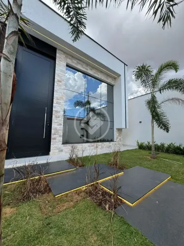 Casa Alto Padrão com 4 Suítes plenas no Setor Jardim Atlântico, ao lado do Parque Cascavel