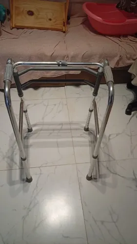Andador ortopédico 