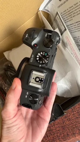 Câmera Mirrorless Canon Eos Rp somente Corpo