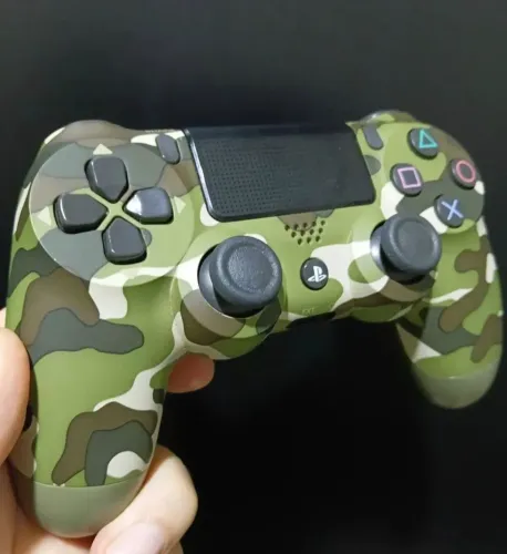 Controles originais PS4 com carregador! Apenas venda!