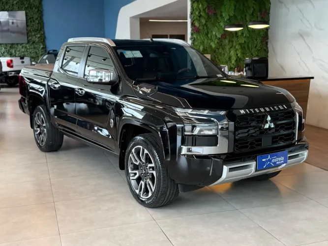 Mitsubishi TRITON 2027