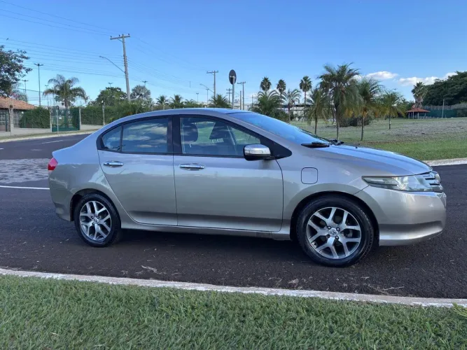 Honda City Sedan EX 1.5 Flex 16V 4P Aut. 2010