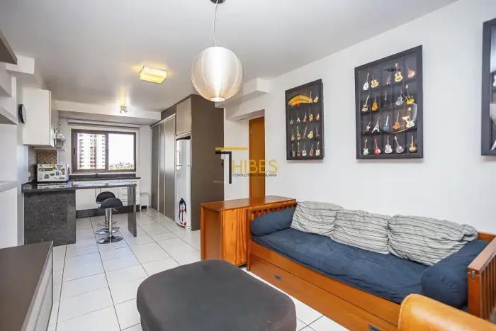 Apartamento centro, 2 dormitórios, mobiliado, andar alto, ensolarado, 64 m² privativos, 2