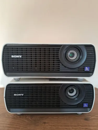 2 projetores Sony EX100 e EX120 (com defeito)