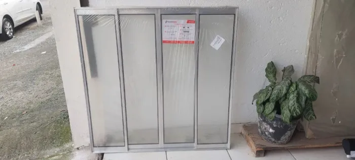 PROMOÇÃO Janela alumínio 1.00x1.00 nova 4 folhas R$ 254,00