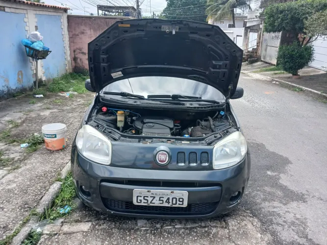 Fiat Uno Vivace Celeb. 1.0 EVO F.flex 8V 5P 2012