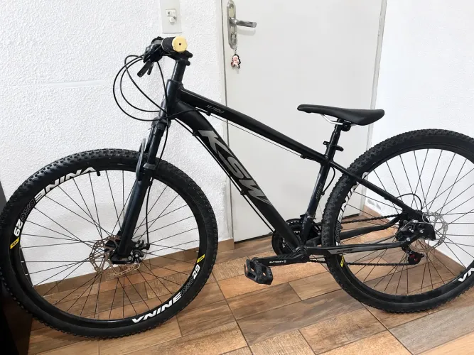 Bicicleta KSW XLT 100 Aro 29 + Capacete?.