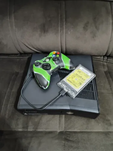 Vendo Xbox 360 desbloqueio RGH 3.0