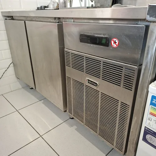 Balcão refrigerado Sulfisa Inox com pia 220V