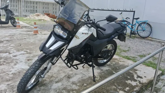 SHINERAY 2025 SHI.(S)INJEÇÃO 175 COM (2.400.KM) R$12.500.Prefiro TRATAR zap. 81. *