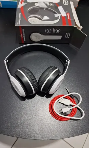 Headphone Bluetooth Headset Essence HS117 Newlink Preto e Branco Cartão de Memória Fone