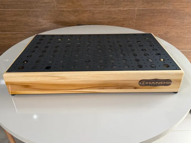 Pedalboard Hands 60x40