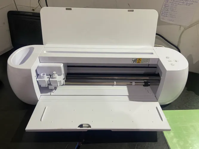 Plotter/Maquina de recorte de papel