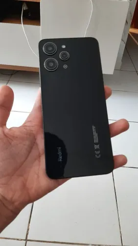 REDMI 12 pra sair rápido!!!