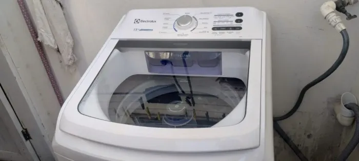 Maquina 13kg eletrolux essentialcare 220V