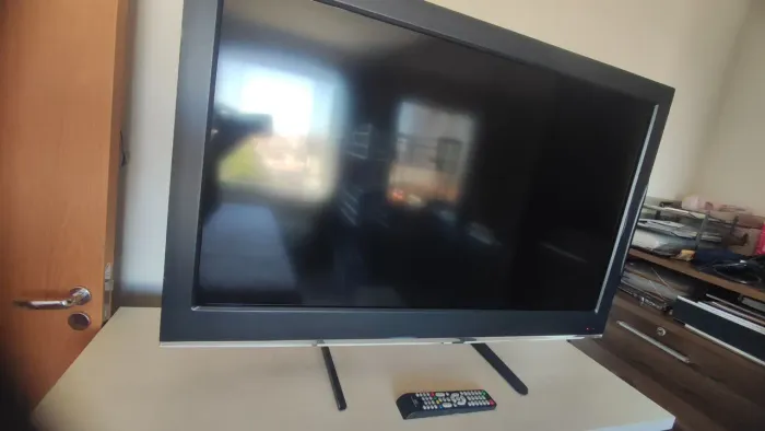 TV CCE Stile de 42 polegadas
