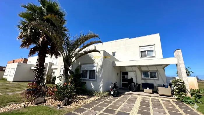 Casa Mobiliada à Venda no Condomínio Pateo Marbella em Xangri-Lá REF: CA3614