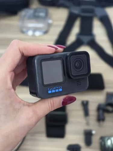 GoPro Hero 10 Black - Completa + Cartão de memória 64 Gb - excelente estado