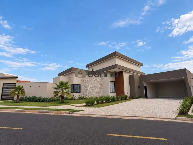 Casa residencial à venda com 4 suítes e piscina no Residencial Mário de Almeida Franco
