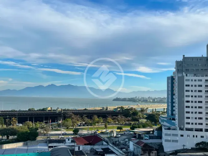 JS-Apartamento vista para o mar 100% reformado.