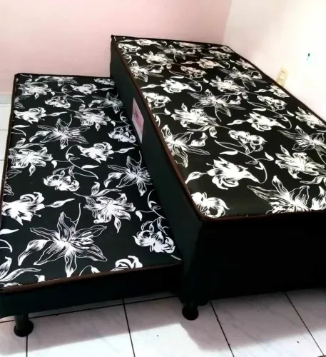 Cama solteiro com auxiliar 
