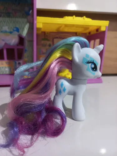 Pônei Rarity Raimbow Rocks 8 cm