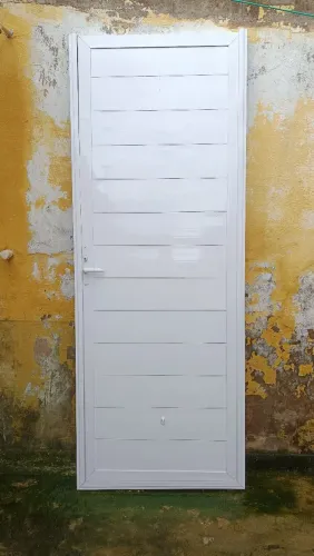 Porta de aluminio 210x70 cm