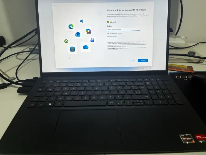 Notebook Dell Vostro | AMD Ryzen 7 | Windows 11 | Excelente Estado