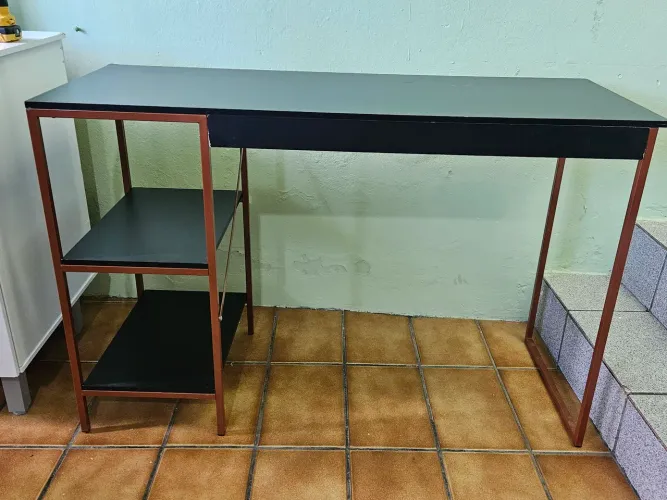 MESA ESCRIVANINHA INDUSTRIAL C/2 PRATELEIRAS NOVAS