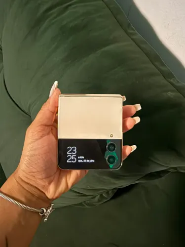 Galaxy Z Flip4