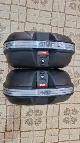 Par Baú Bauleto Lateral Givi E360 Monokey Lente Fumê 10kg 40 Litros