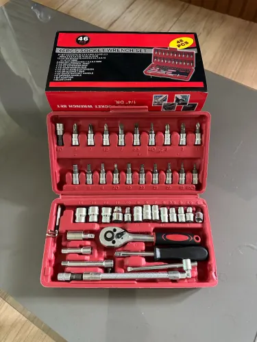 Kit Maleta de Ferramentas 46 Peças com Soquetes e Catraca