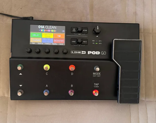 Pedaleira Line 6 POD GO