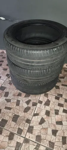 Pneus 215/55/17