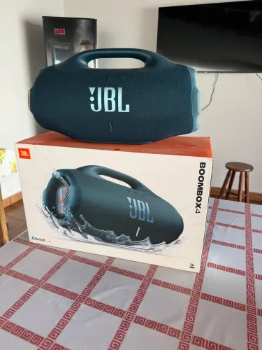 Bombox 4