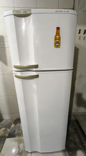 Geladeira Electrolux 332 Litros