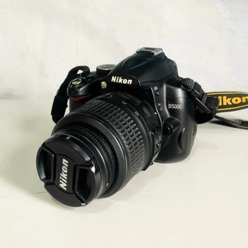  Nikon D5000 Completa c/ Lente + Bolsa | Funcionando Perfeitamente