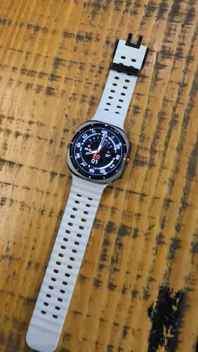 Galaxy watch ultra LtE completo