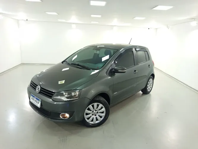 Volkswagen Fox 1.0 MI Total Flex 8V 5P 2014