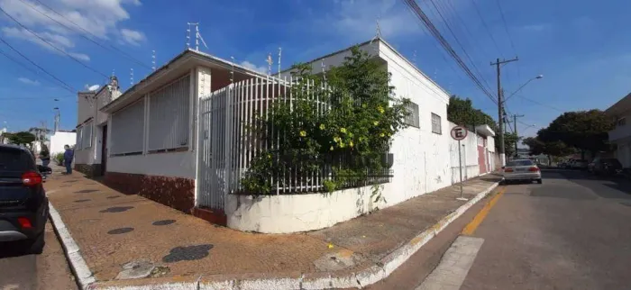 Casa com 3 dormitórios, 350 m² - venda por R$ 700.000,00 ou aluguel por R$ 6.000,00/mês -