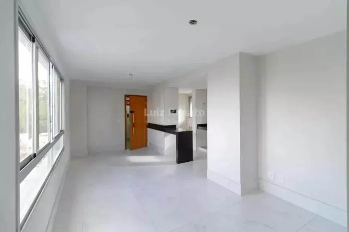 Apartamento à venda no bairro Santo Agostinho