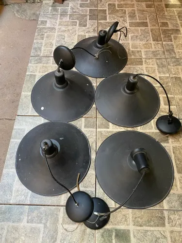 luminárias pendentes "chapéu chinês".
